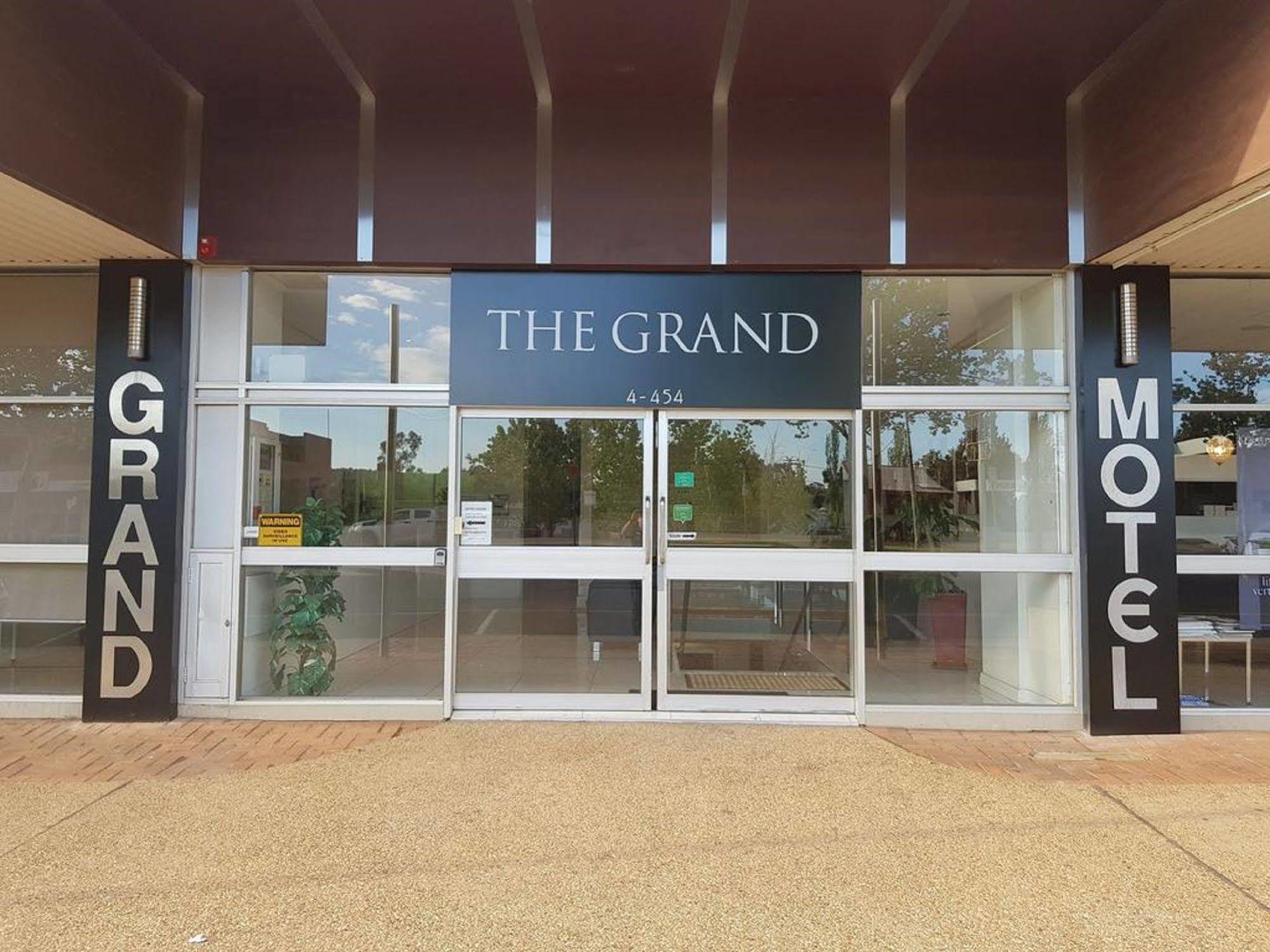 The Grand Motel Griffith Exterior photo